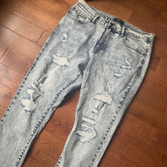 Ed Hardy Screaming Tiger Slim Skinny Jeans - Picture 5 of 9